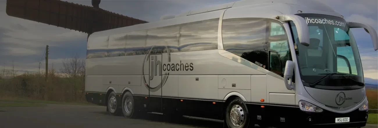 Coach by Angel of the north