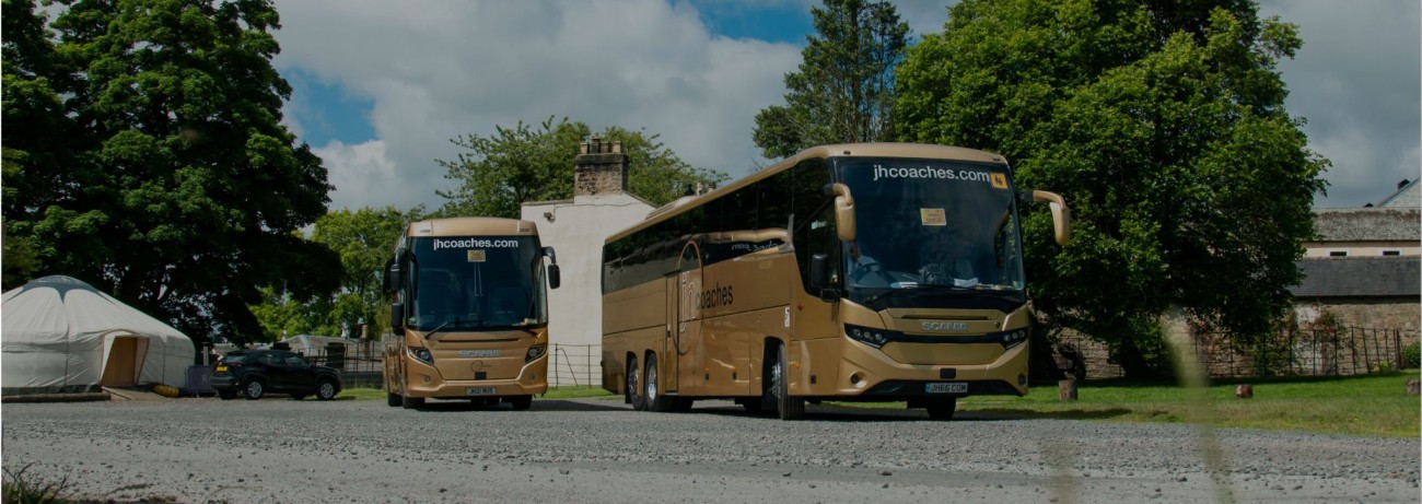 JH Coaches at Raby Castle