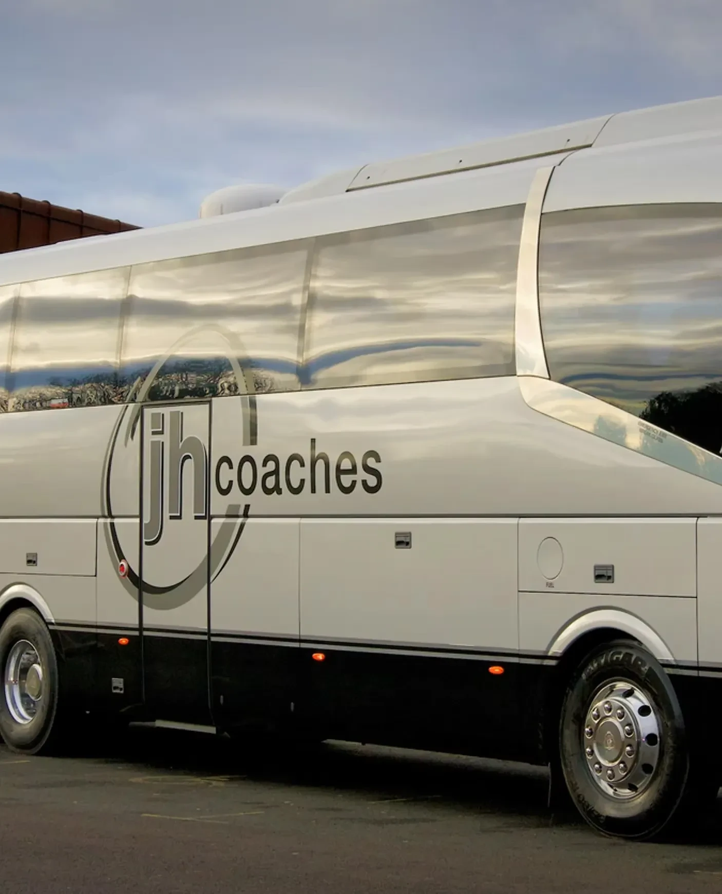 41 Seater coach side view